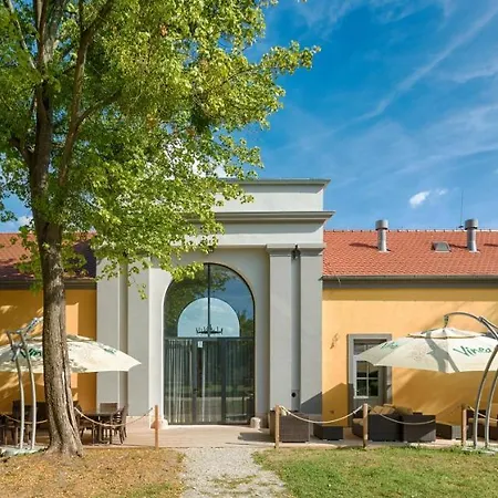Wellness A Relax Centrum Guest house *